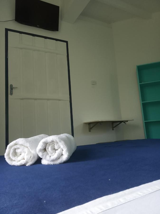 Di Luca Guest House Парати Екстериор снимка